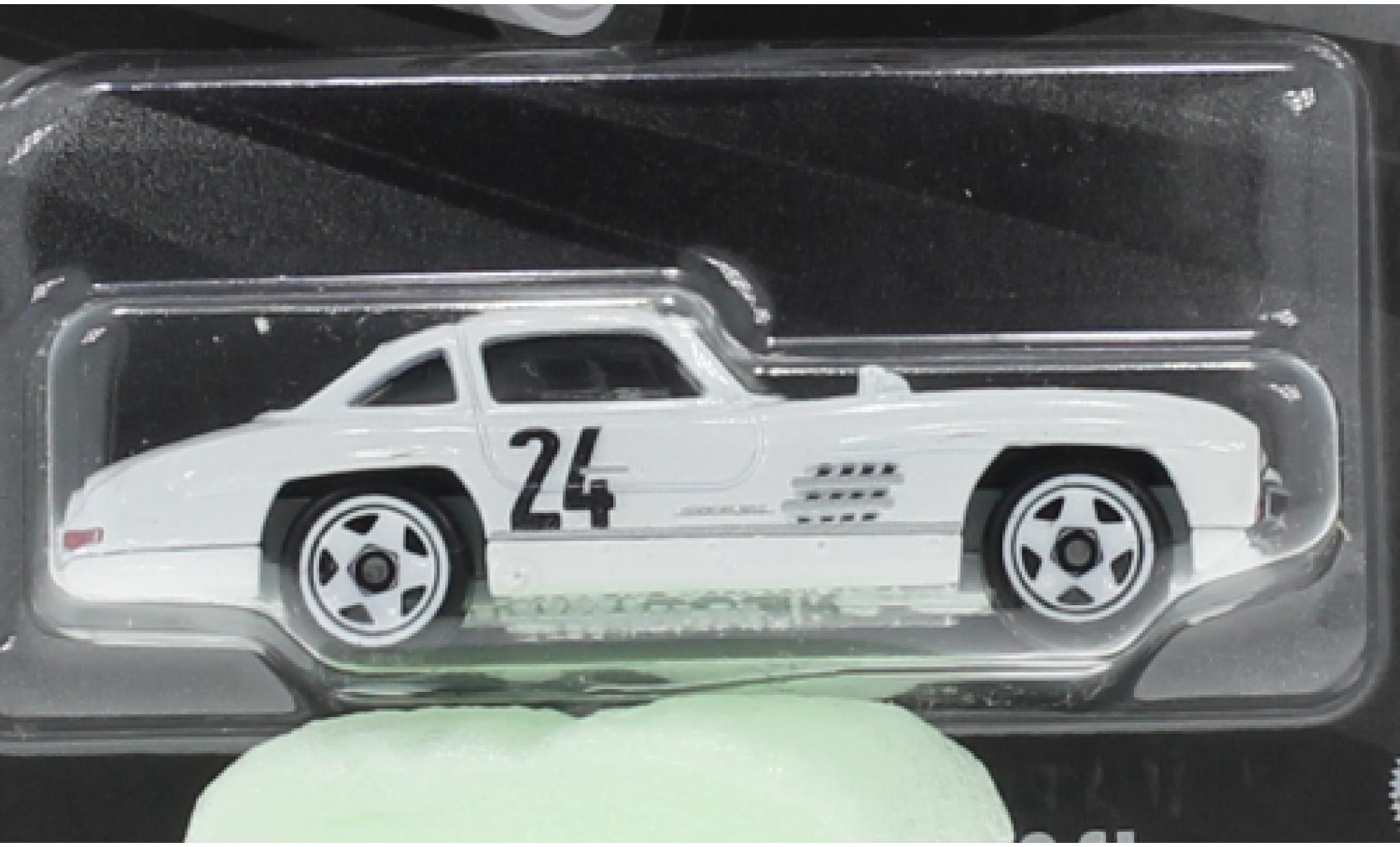 Mercedes 300 1/64 Hot Wheels SL (W198) white diecast model cars