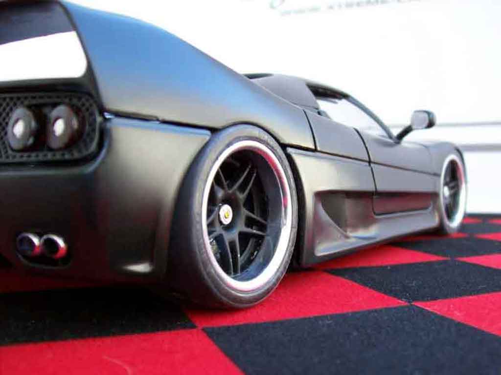 Ferrari F50 Coupe rosso nero 1/18 Burago