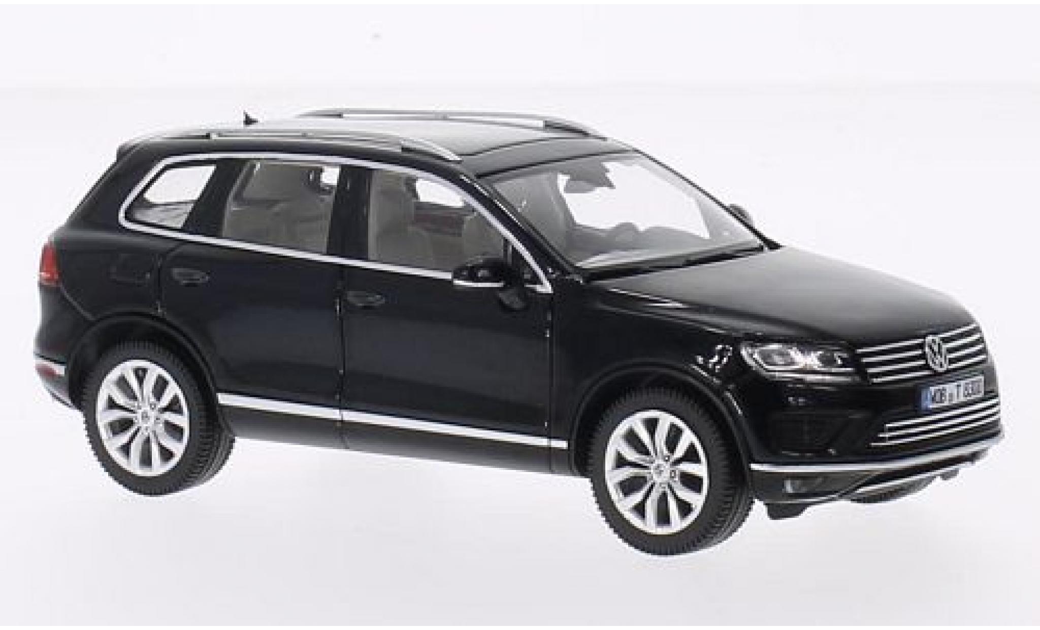 Volkswagen Touareg 1/43 Herpa black 2015 diecast model cars