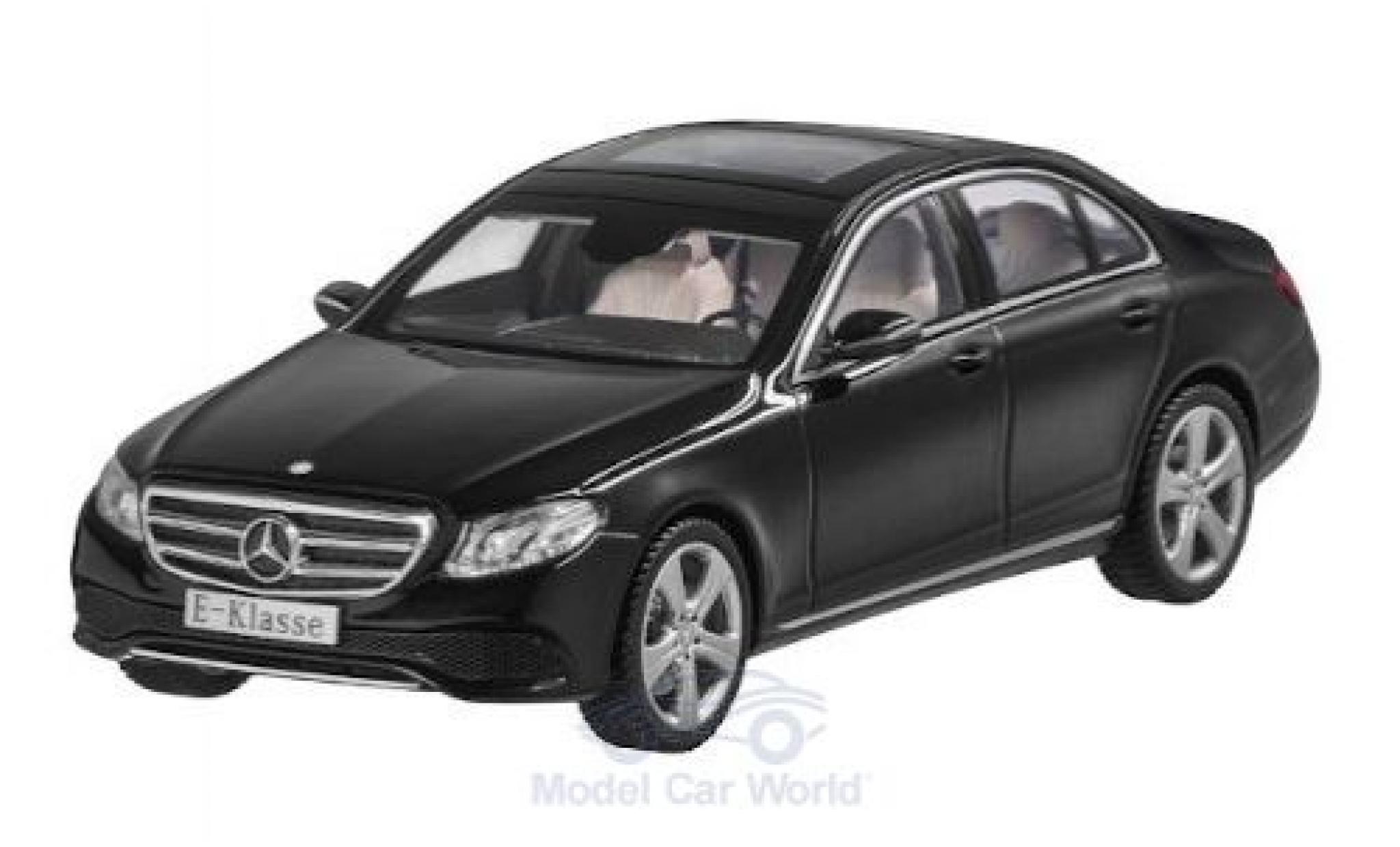 Mercedes Classe E 1/43 iScale black diecast model cars