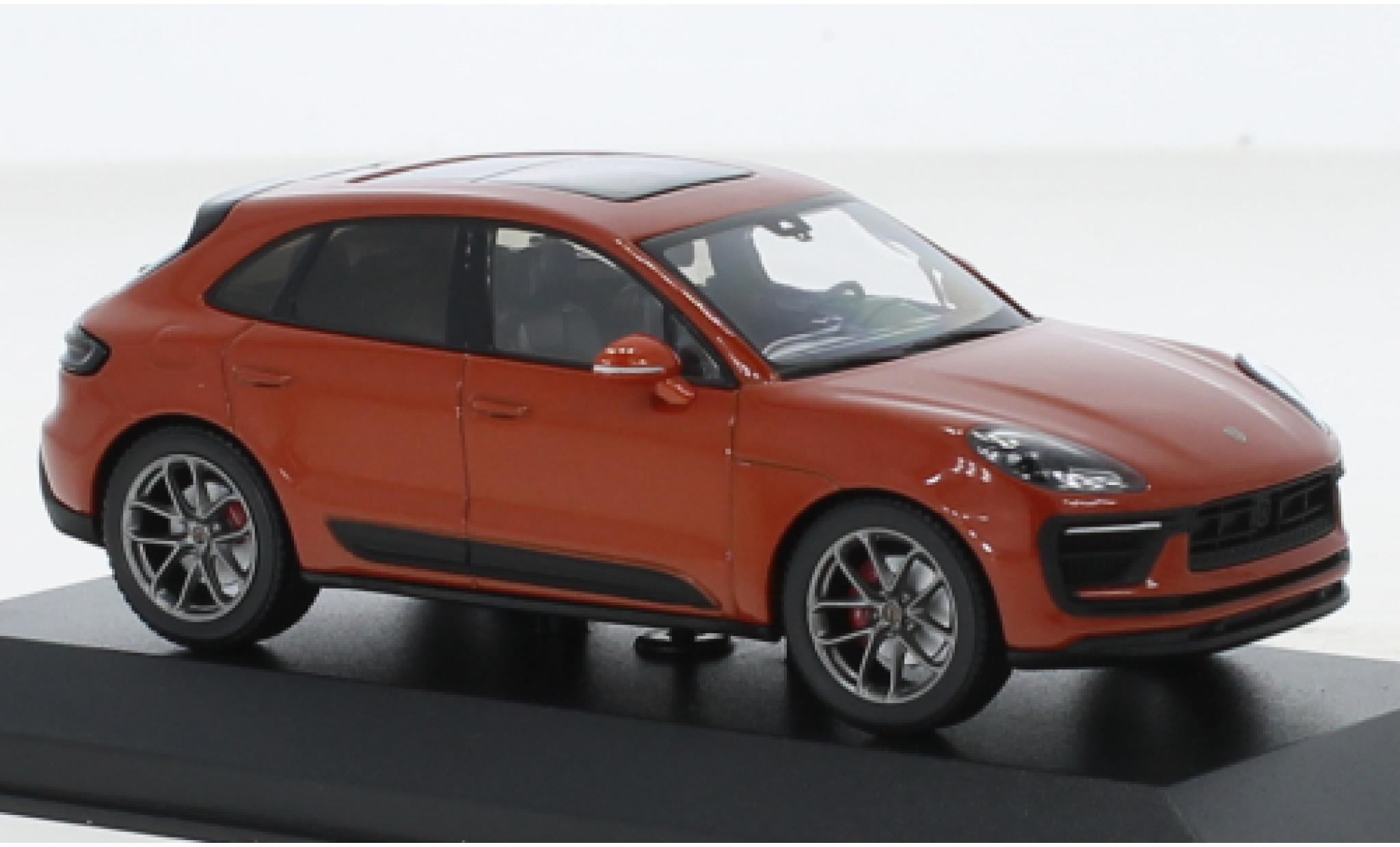 Porsche Macan S 1/43 Minichamps III metallise orange 2022 diecast model cars