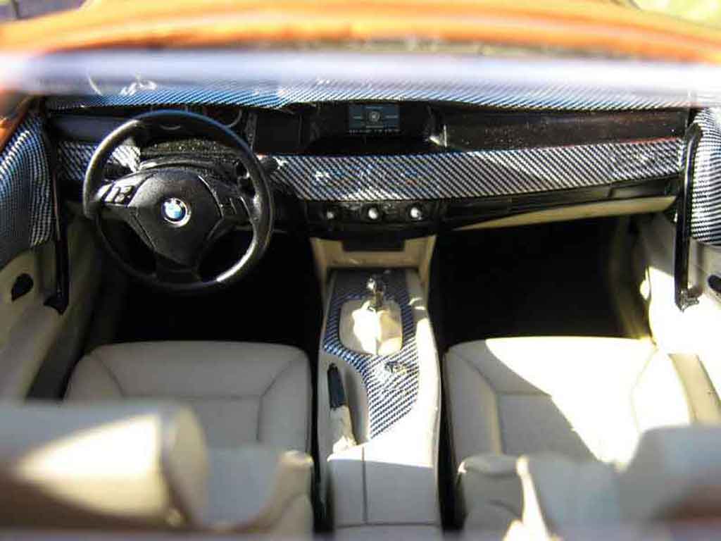 Bmw M5 concept E60 coupe 1/18 Jadi