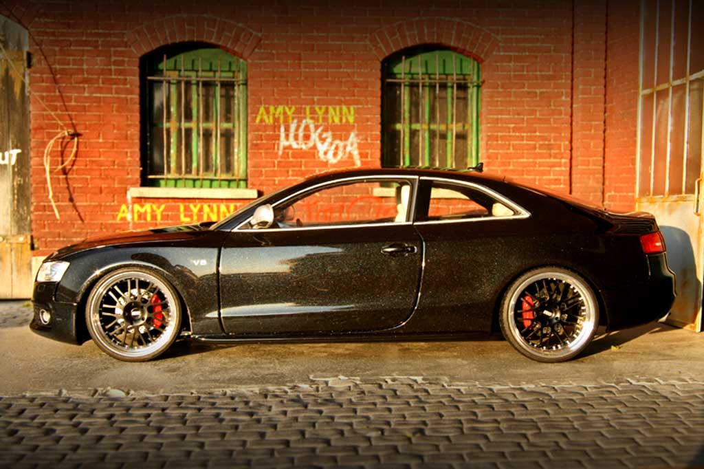 Audi S5 coupe black jantes alu 19 pouces diffuseur carbone 1/18 Norev