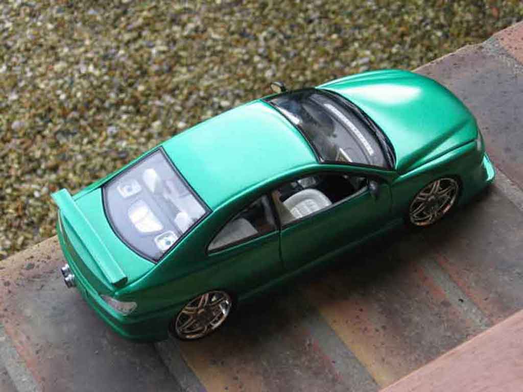 Peugeot 406 Base kit carrosserie 1/18 Gate