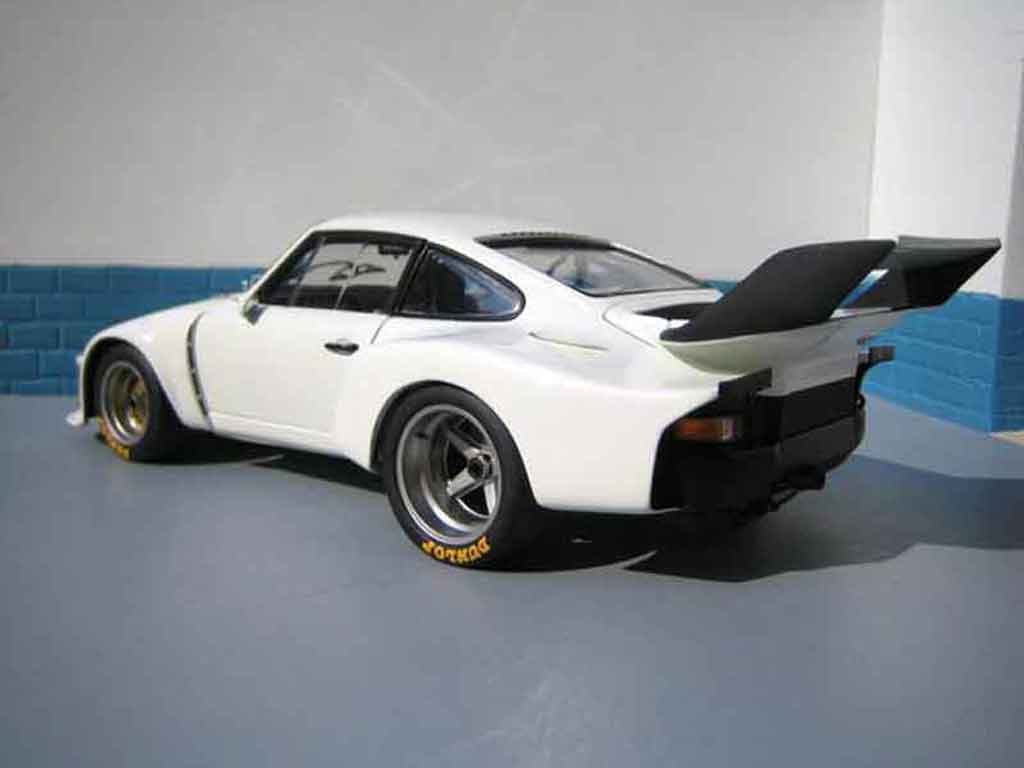 Porsche 935 Base works white 1/18 Exoto