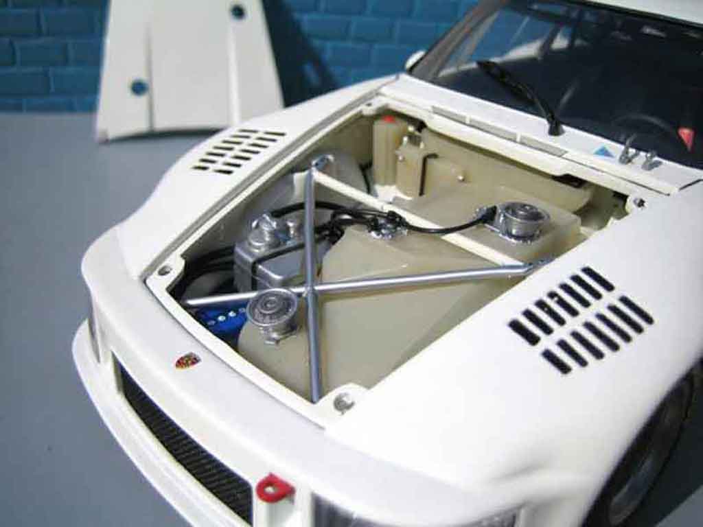 Porsche 935 Base works white 1/18 Exoto