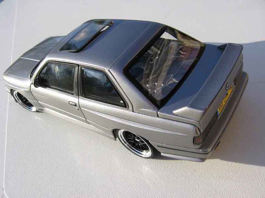 Bmw M3 coupe E30 dm performance 1/18 Autoart