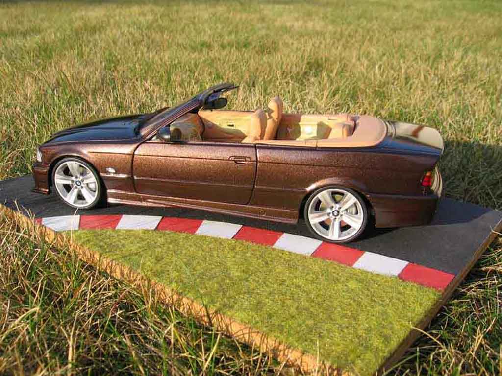 Bmw M3 Cabriolet E36 jantes e92 interieur cuir biton 1/18 Ut Models