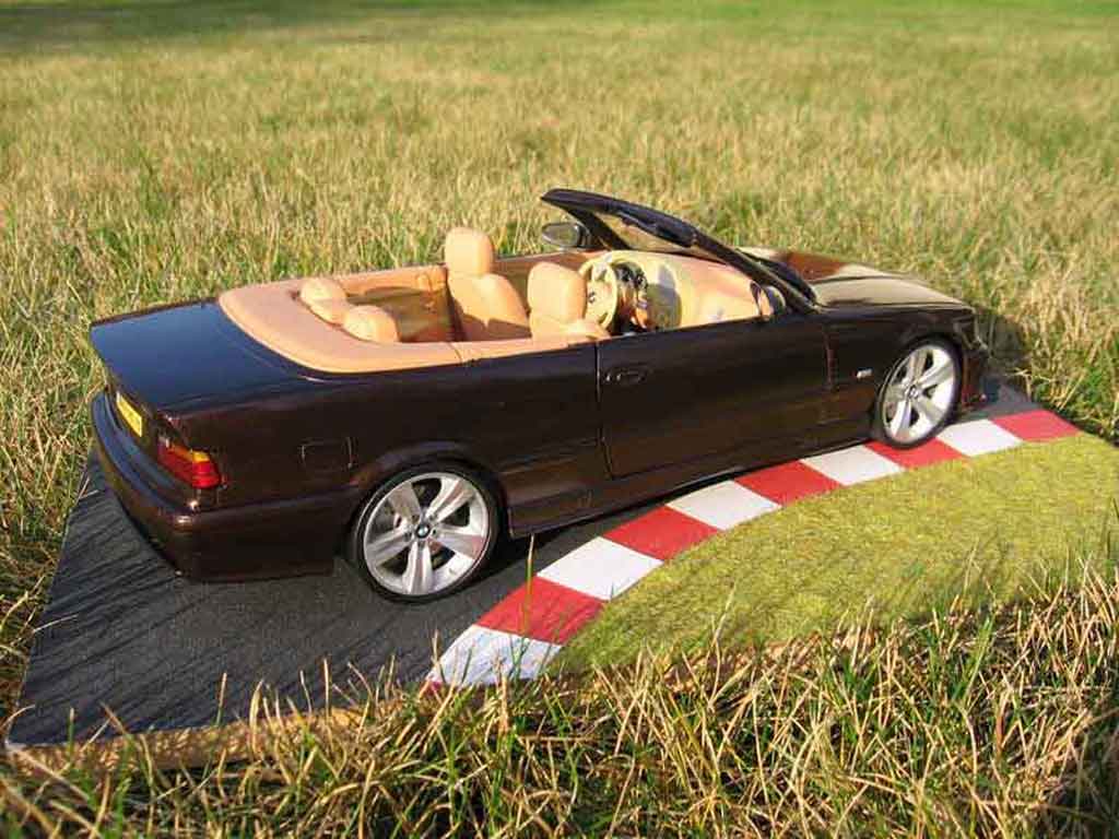 Bmw M3 Cabriolet E36 jantes e92 interieur cuir biton 1/18 Ut Models