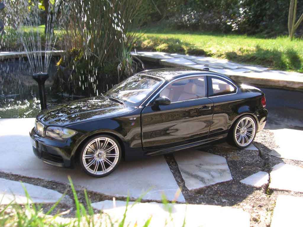 Bmw 135 E82 m1 motorsport 1/18 Kyosho