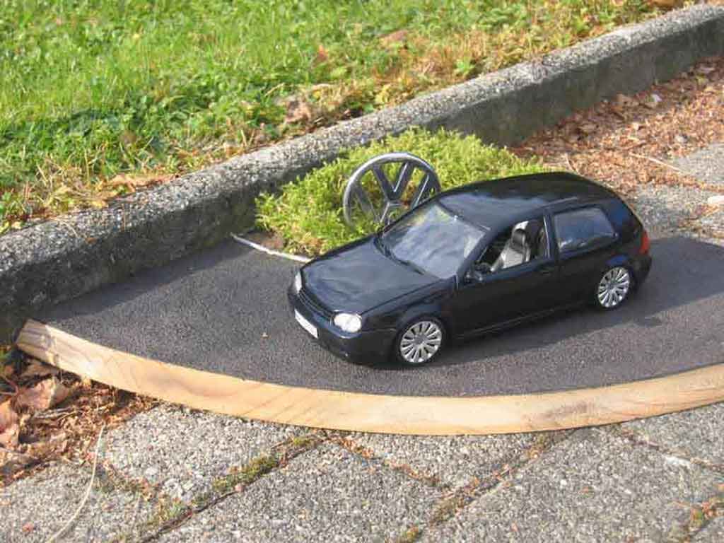 Volkswagen Golf 4 GTI 1/18 Revell 4 GTI dub diecast model cars