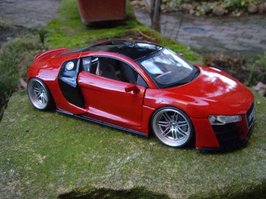 Audi R8 4.2 fsi tdi jantes rs4 1/18 Maisto