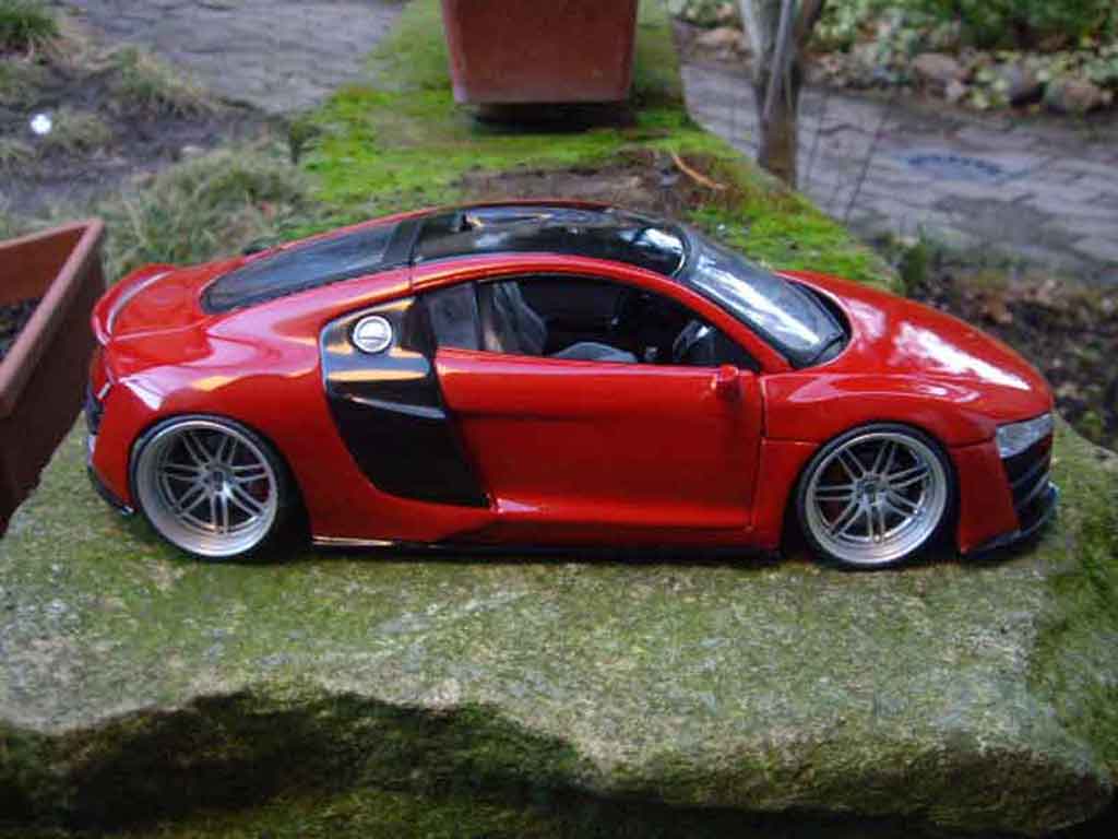 Audi R8 4.2 fsi tdi jantes rs4 1/18 Maisto
