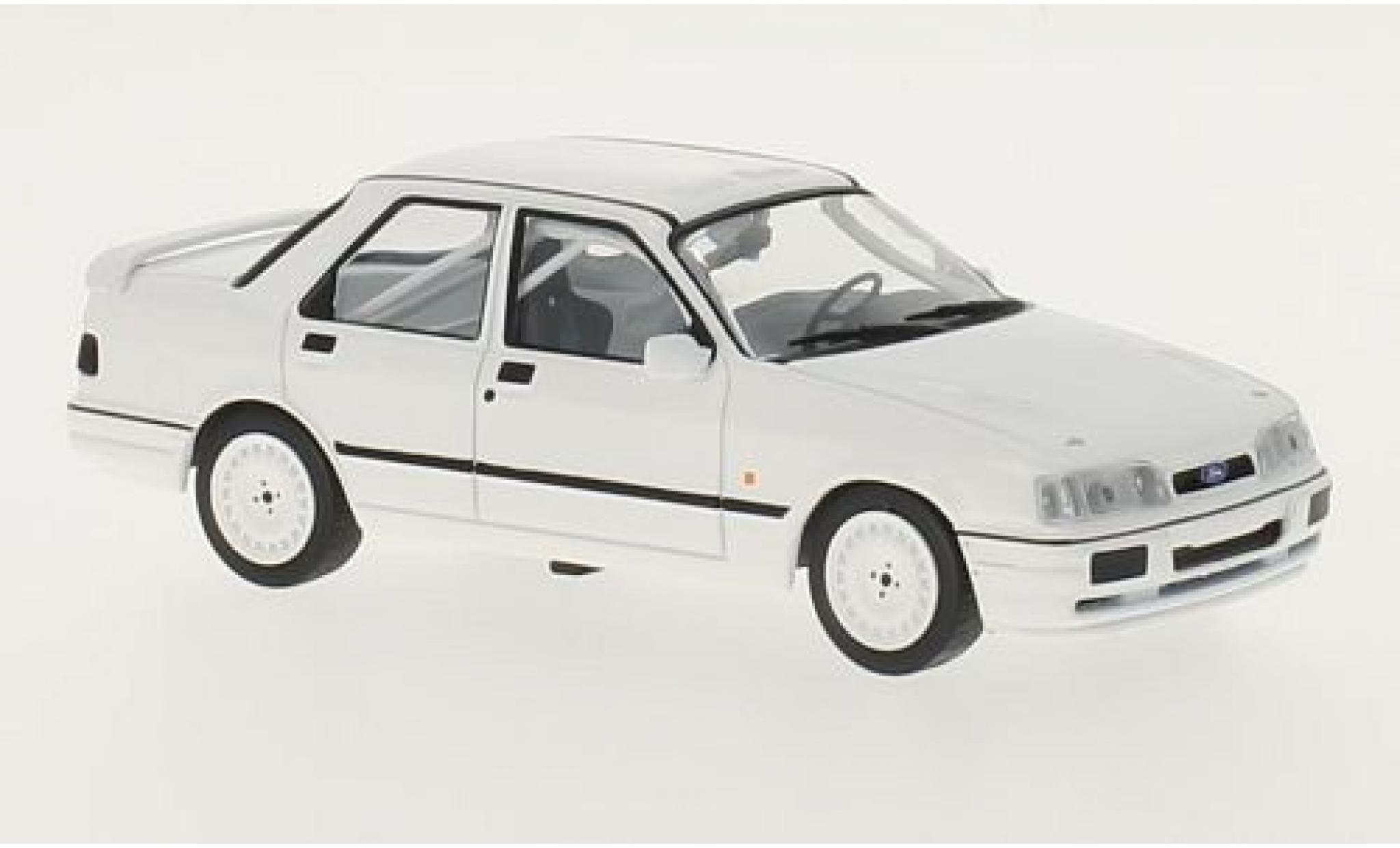 Ford Sierra 1/43 IXO Cosworth 4X4 matt-white 1991 Plain Body Version y compris les 4 Ersatzr&auml;der diecast model cars