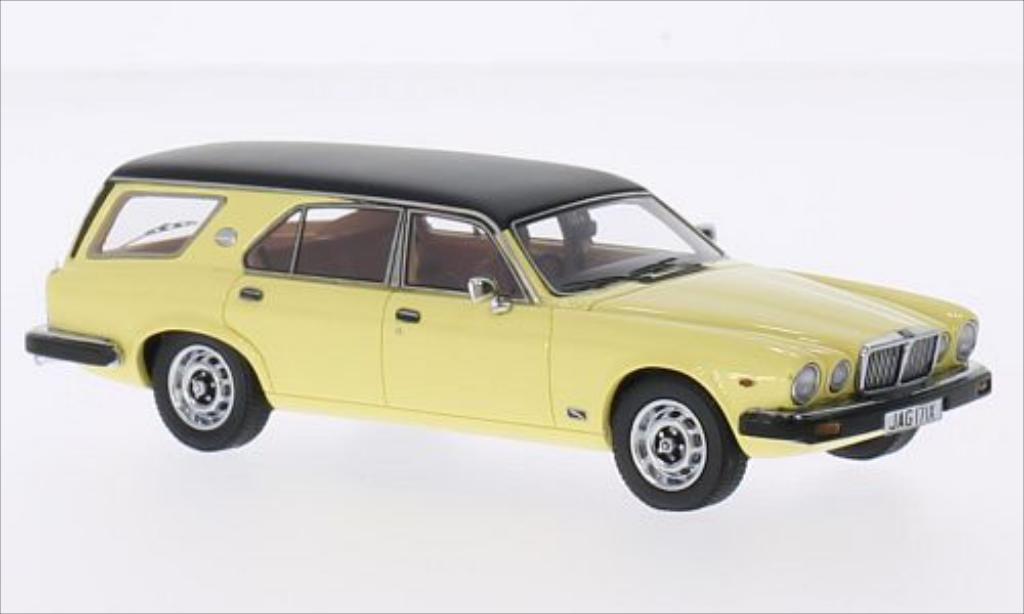 Jaguar XJ 1/43 Matrix SIII yellow/black diecast model cars