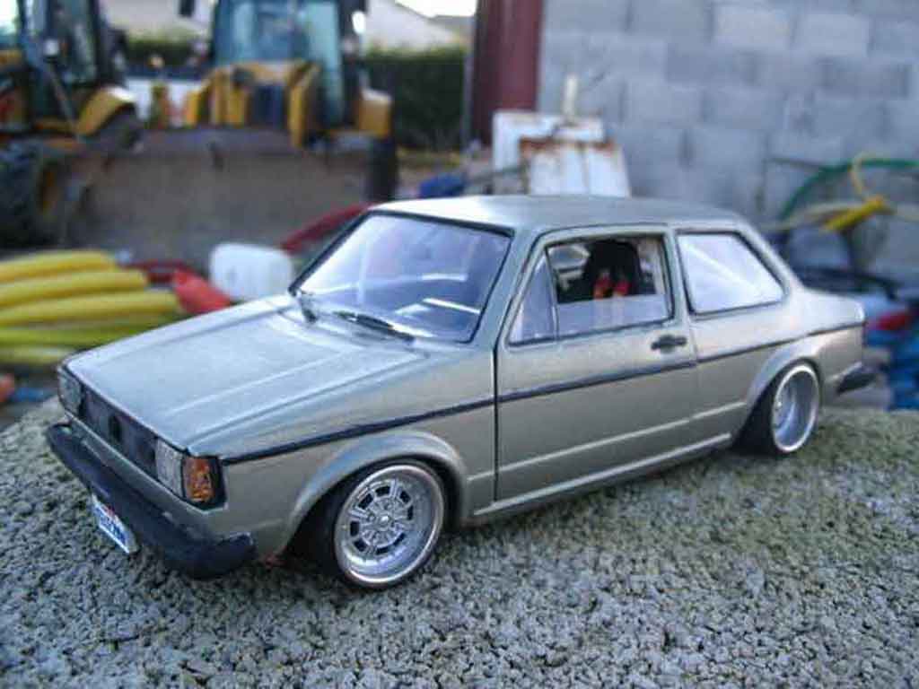 Volkswagen Jetta I mk1 rats 1/18 Sun Star