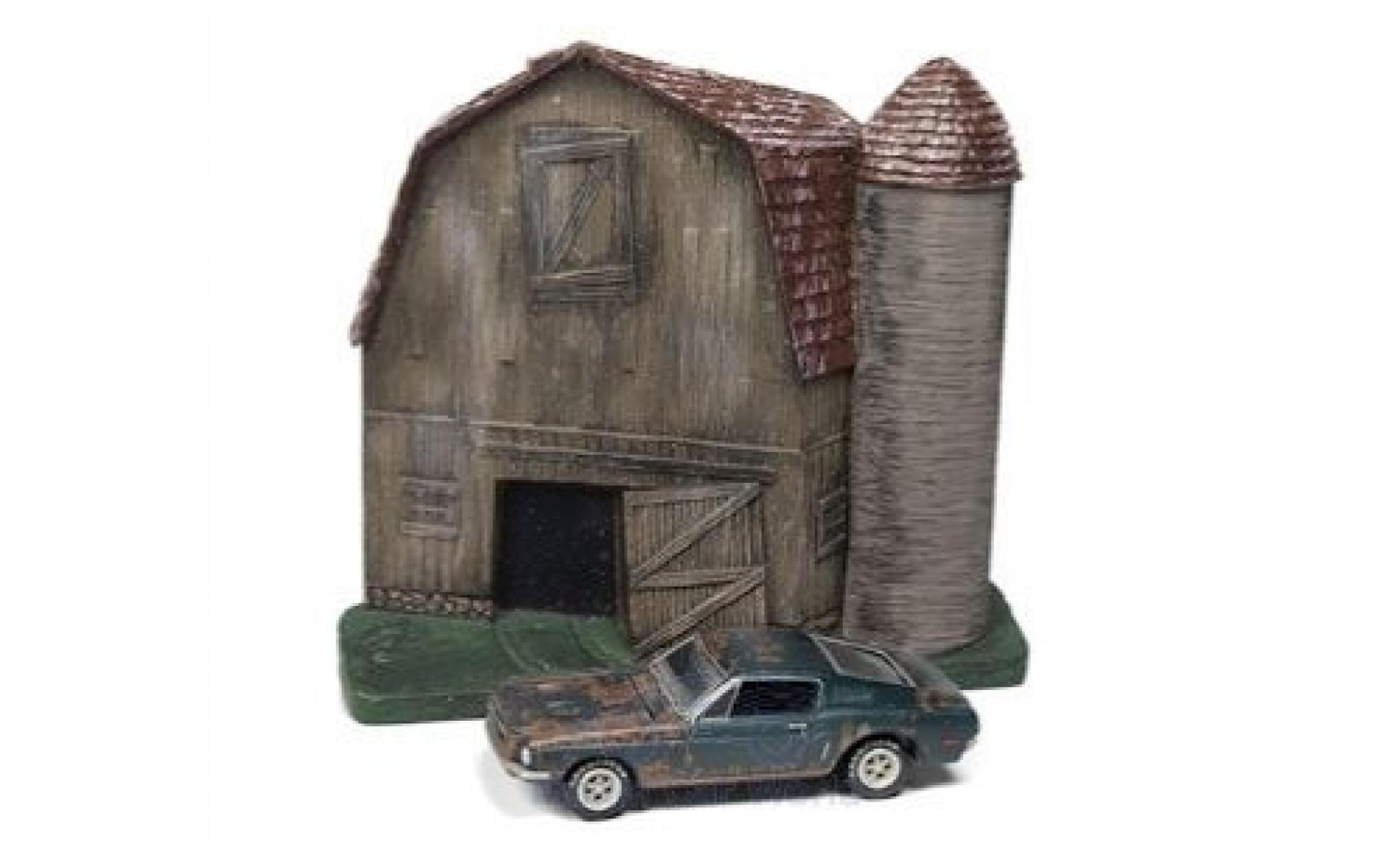 Ford Mustang 1/64 Johnny Lightning GT Fastback green 1968 Barn Finds Series 4 Diorama mit Witterungsspuren diecast model cars