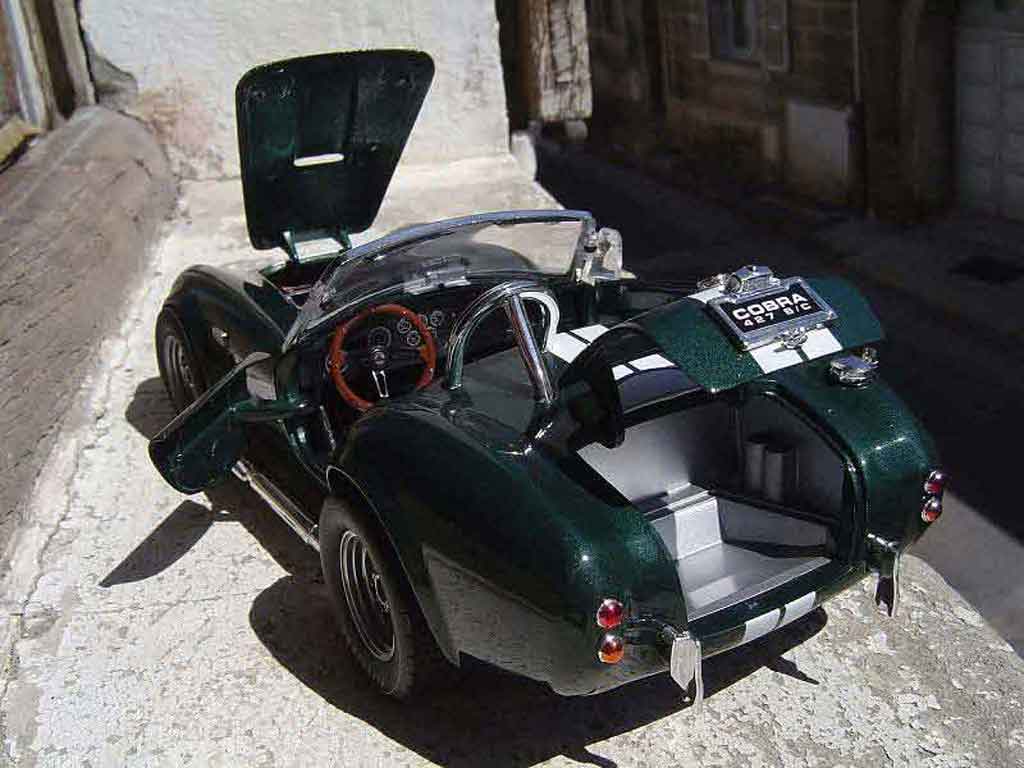 AC Cobra shelby 427 s/c green jantes gmp 1/18 Yat Ming