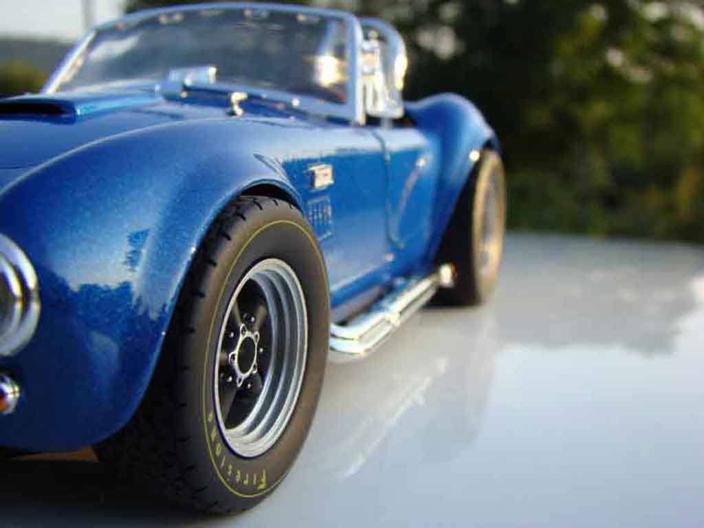 AC Cobra shelby 427 s/c blue jantes gmp 1/18 Road Signature