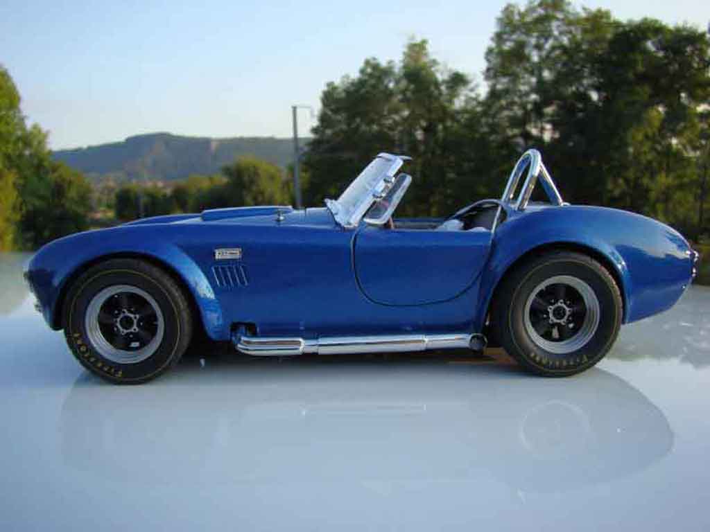 AC Cobra shelby 427 s/c blue jantes gmp 1/18 Road Signature