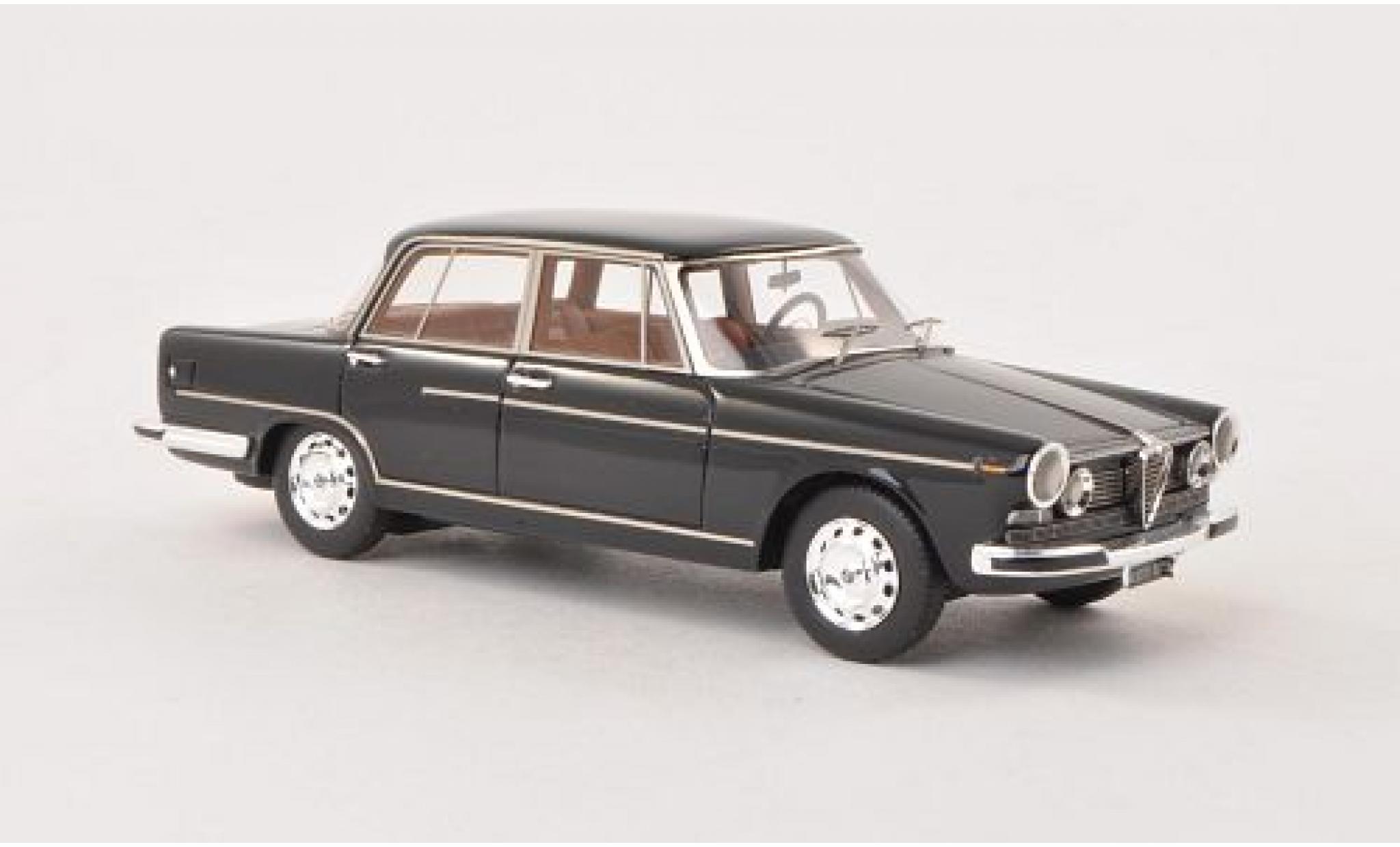 Alfa Romeo 2600 1/43 Kess Berlina black 1962 ohne Vitrine diecast model cars