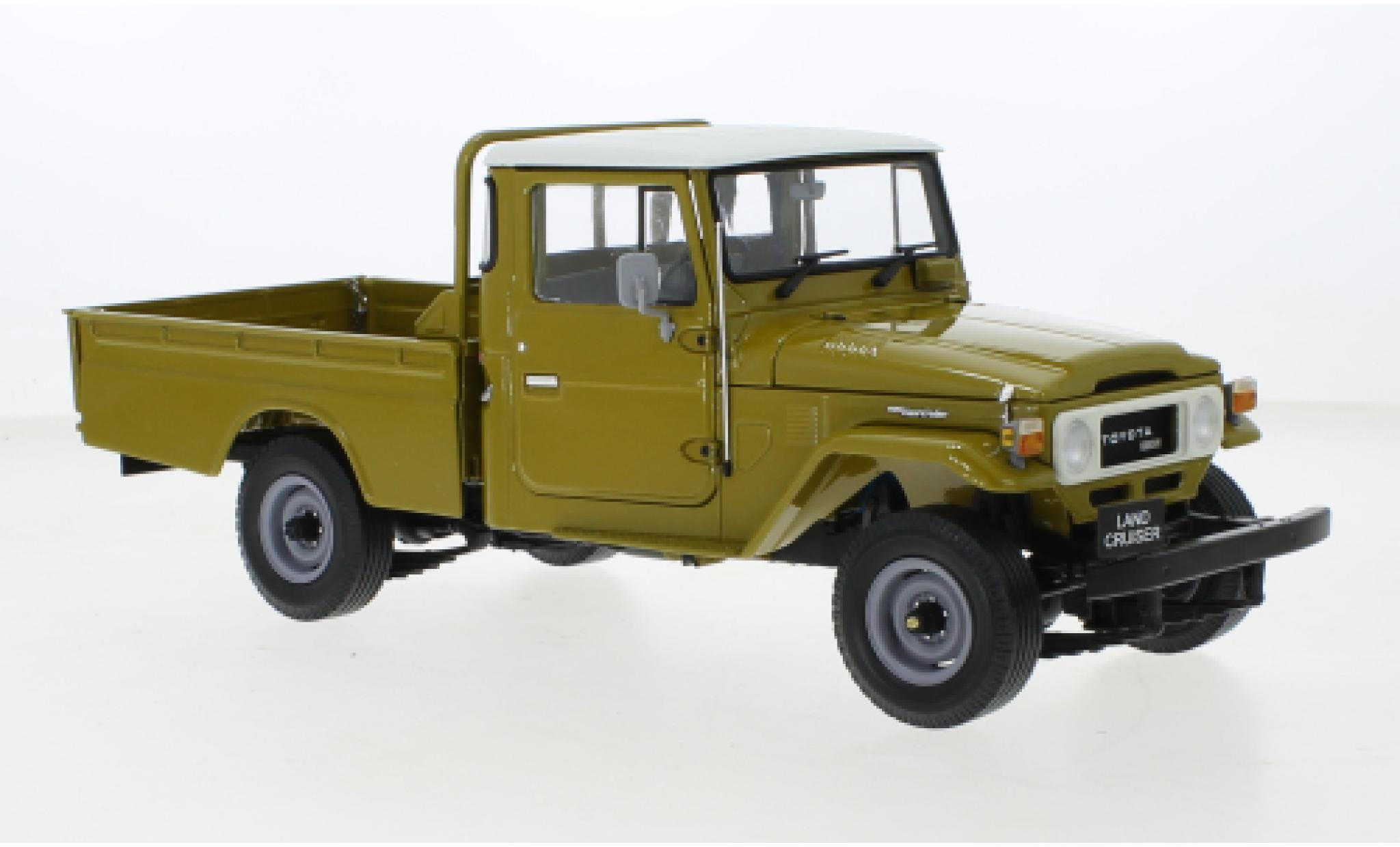 Toyota Land Cruiser 1/18 Kyosho 40 Pick Up oliv diecast model cars
