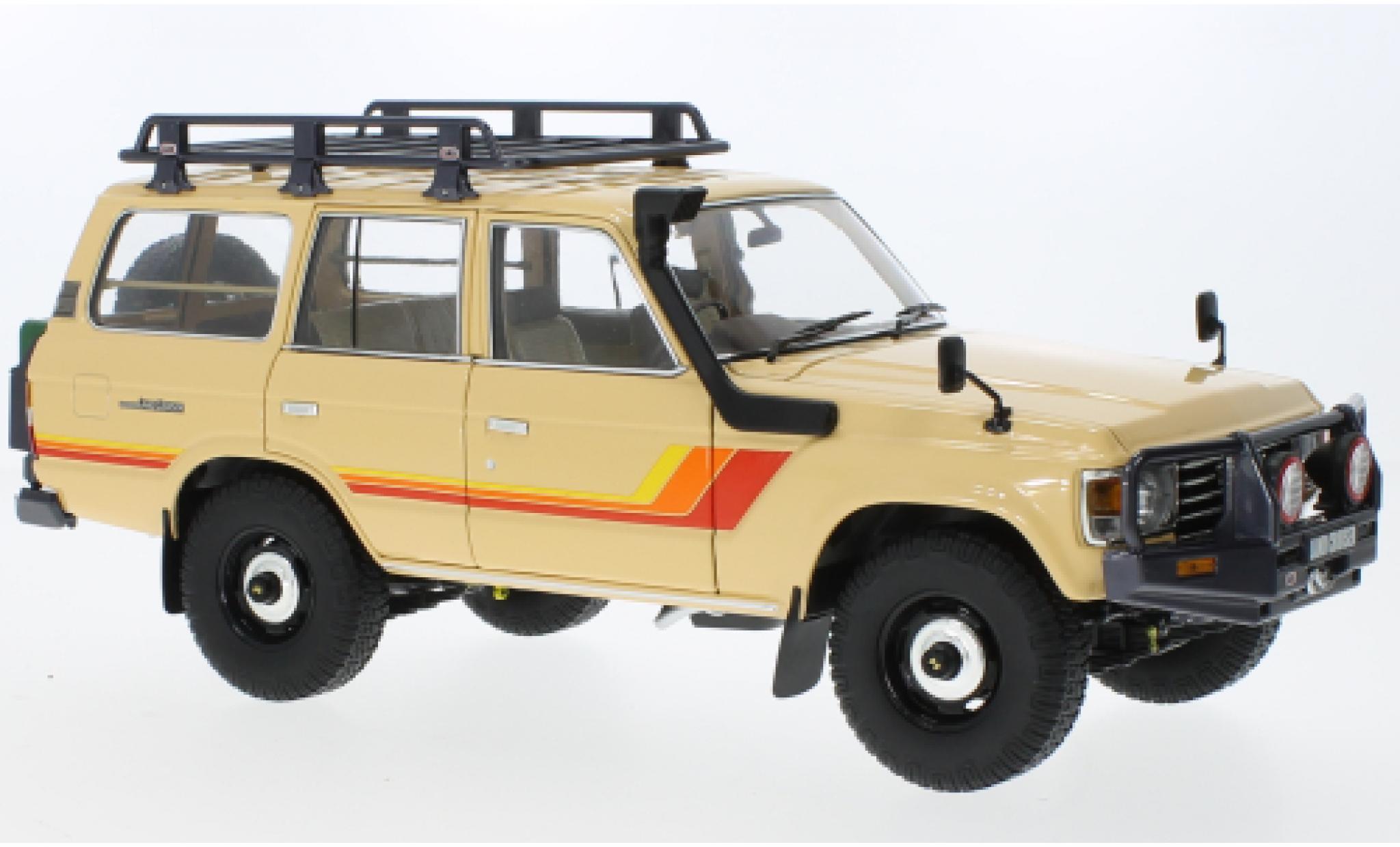 Toyota Land Cruiser 1/18 Kyosho 60 beige/D&eacute;corer diecast model cars