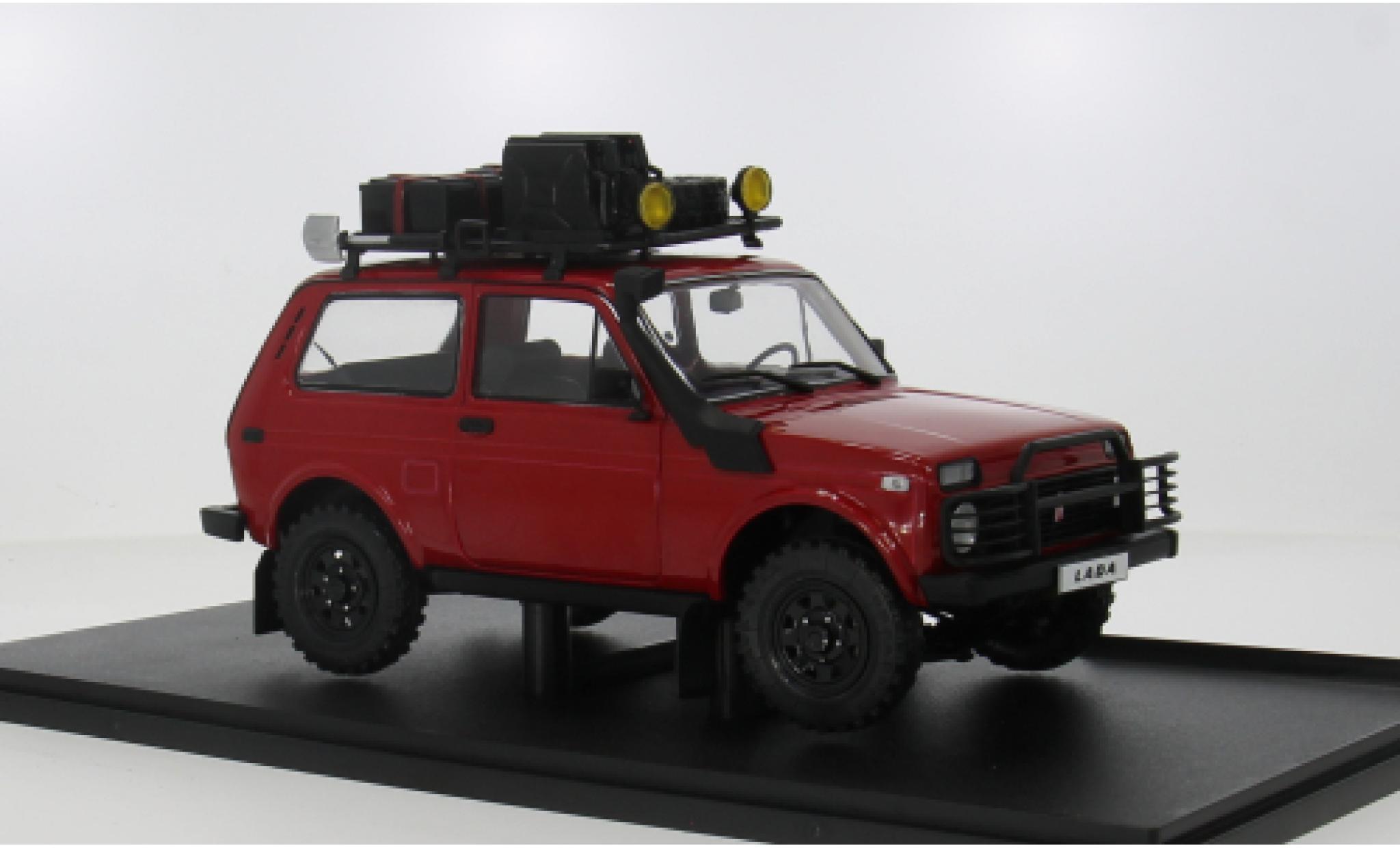 Lada Niva 1/18 Solido red 1980 1:18 diecast model cars