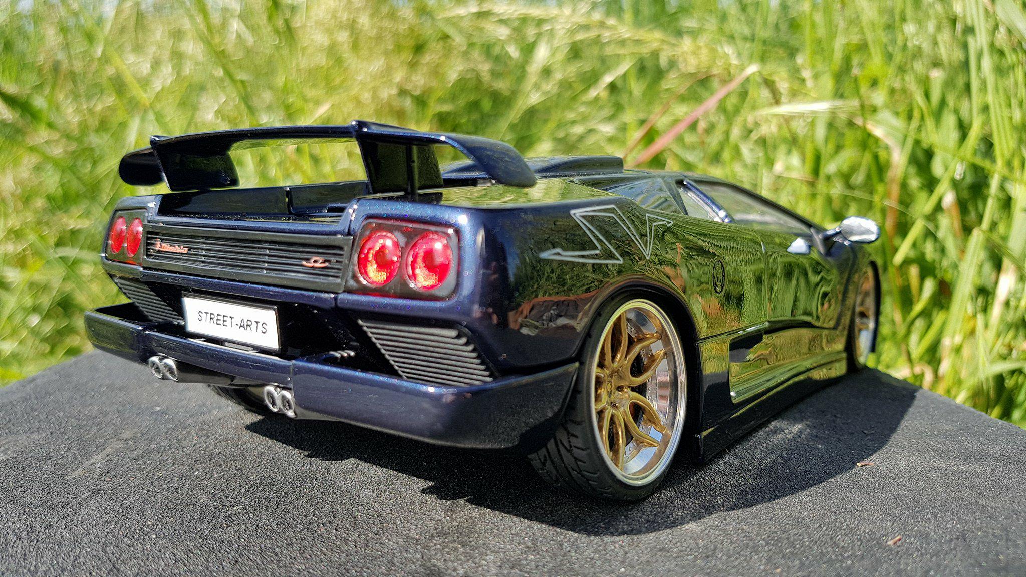 Lamborghini Diablo SV blu fontus jantes 20 pouces 1/18 Maisto