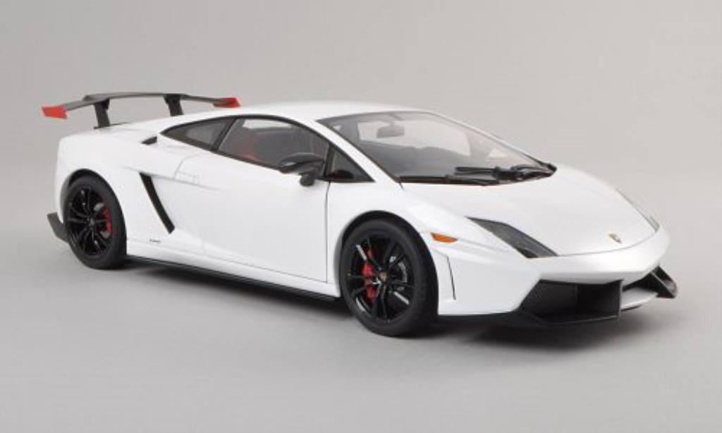 Lamborghini Gallardo 1/18 Autoart LP570 Supertrofeo Stradale white/black 2011 diecast model cars