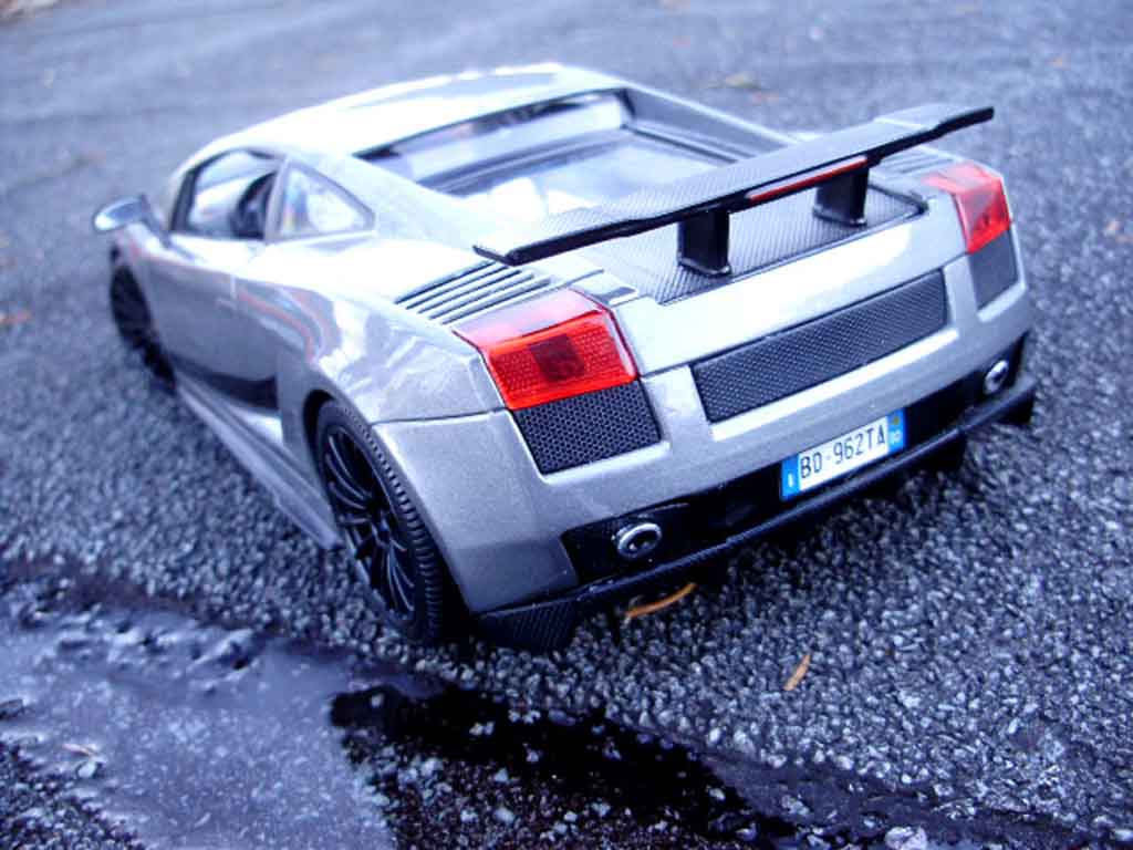 Lamborghini Gallardo Superleggera 1/18 Maisto Superleggera grey foncee diecast model cars