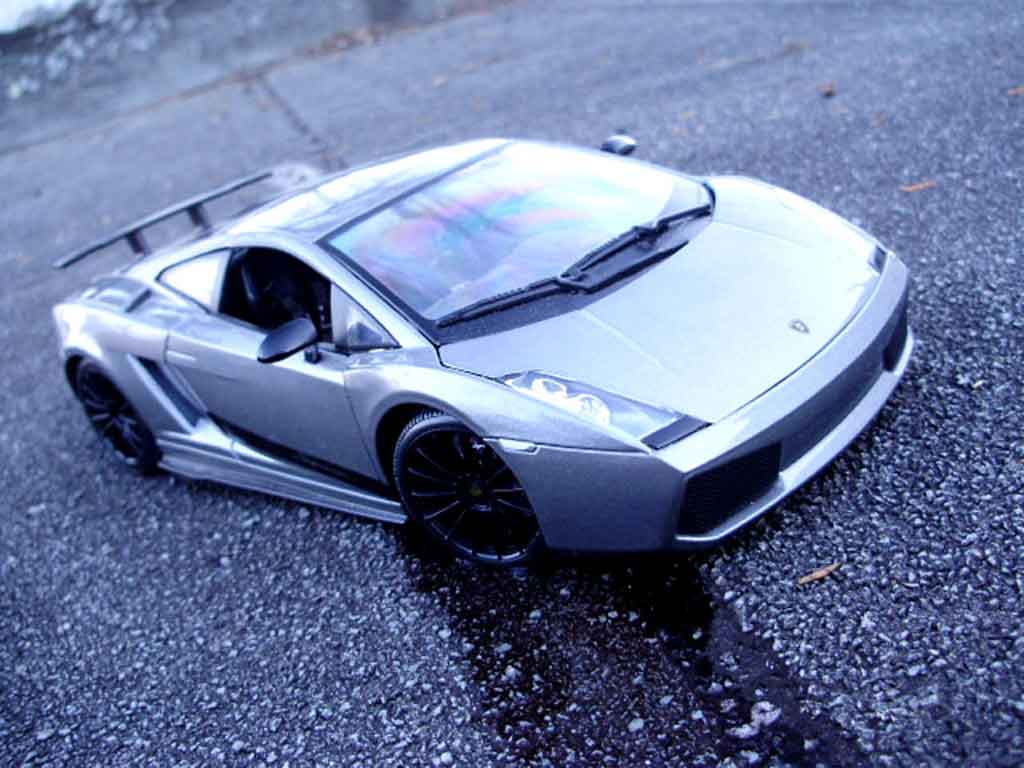 Lamborghini Gallardo Superleggera grey foncee 1/18 Maisto