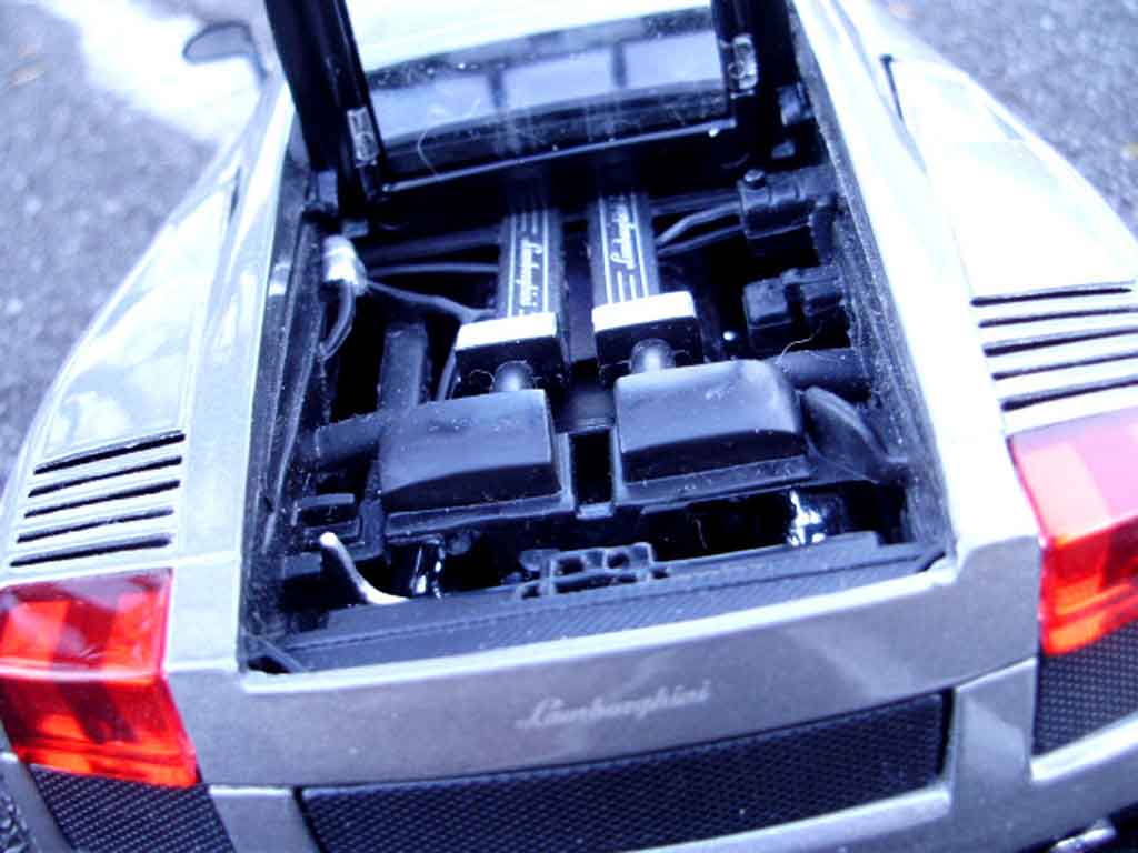 Lamborghini Gallardo Superleggera grey foncee 1/18 Maisto