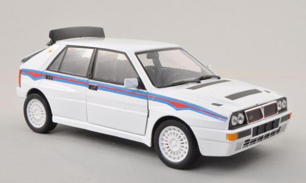Lancia Delta 1/24 Burago HF Integrale EVO 2 white mit Dekor diecast model cars