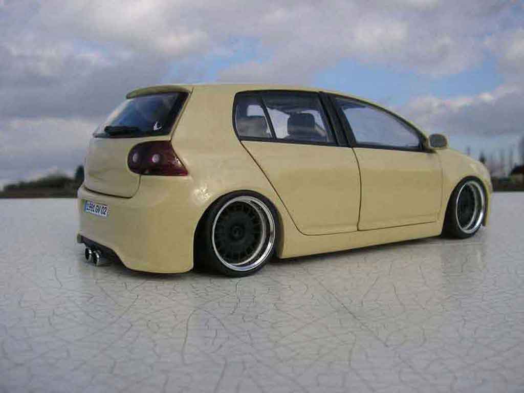 Volkswagen Golf V GTI 1/18 Burago V GTI german look diecast model cars