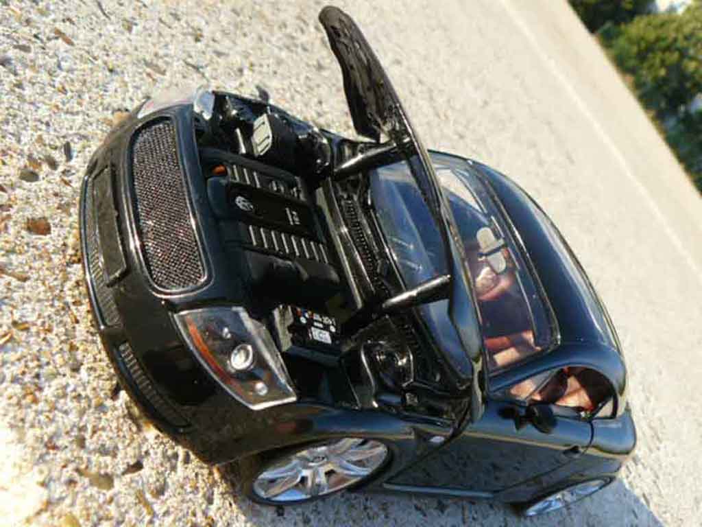 Audi TT coupe black 1/18 Revell