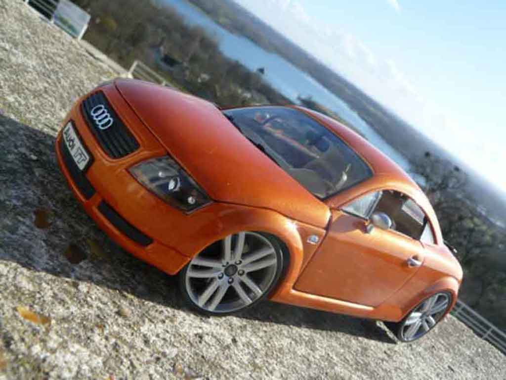 Audi TT coupe 1/18 Revell coupe s-line orange jantes 19 pouces diecast model cars
