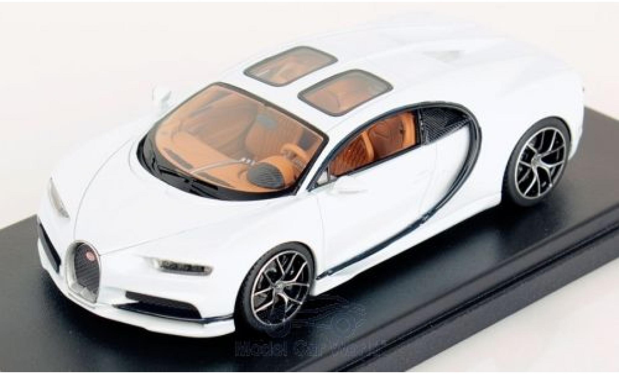 Bugatti Chiron 1/43 Look Smart Sky View white diecast model cars