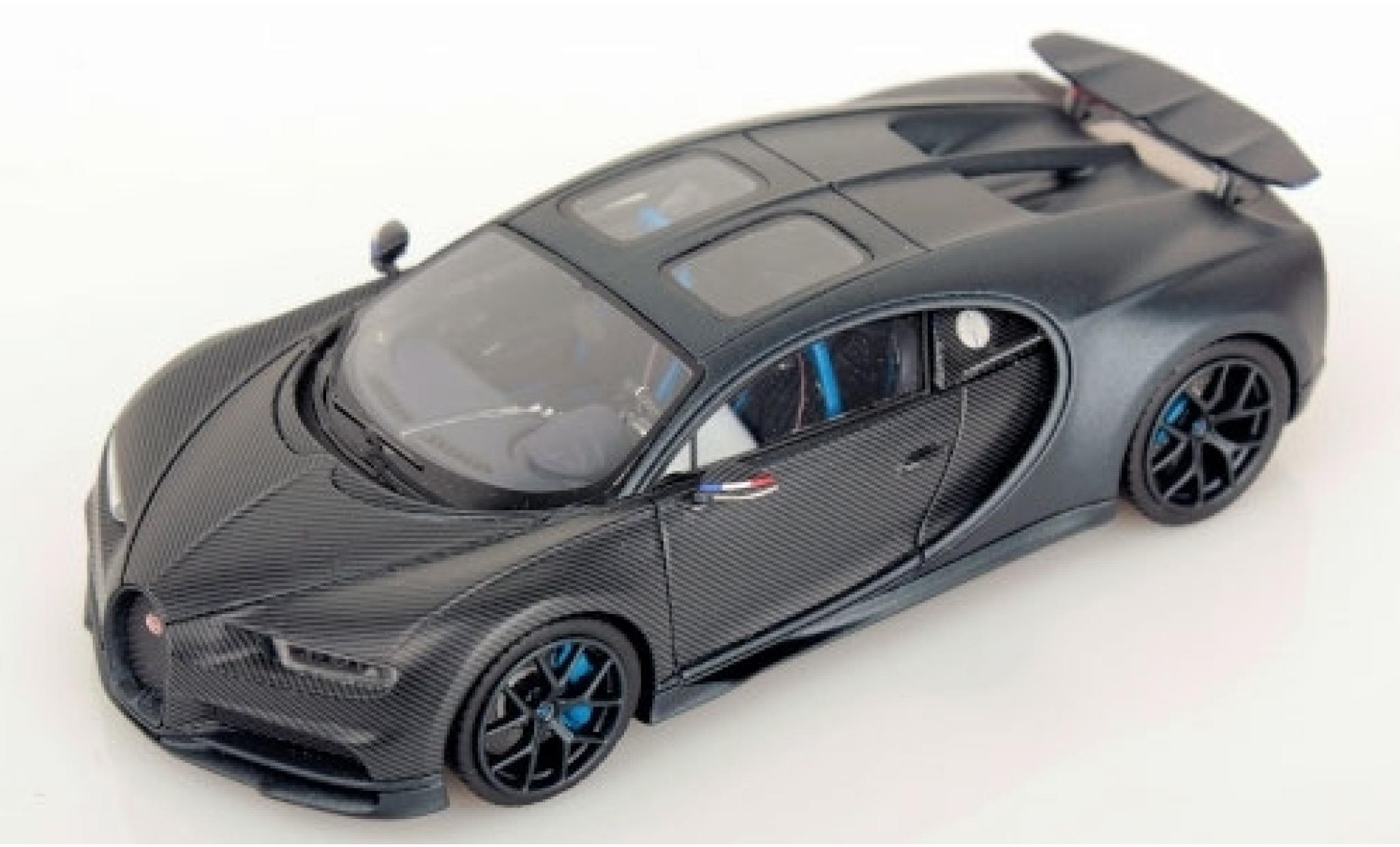 Bugatti Chiron 1/43 Look Smart Sport 110 Ans matt-carbon/matt-anthrazit avec ausgefahrenem aileron arri&egrave;re diecast model cars