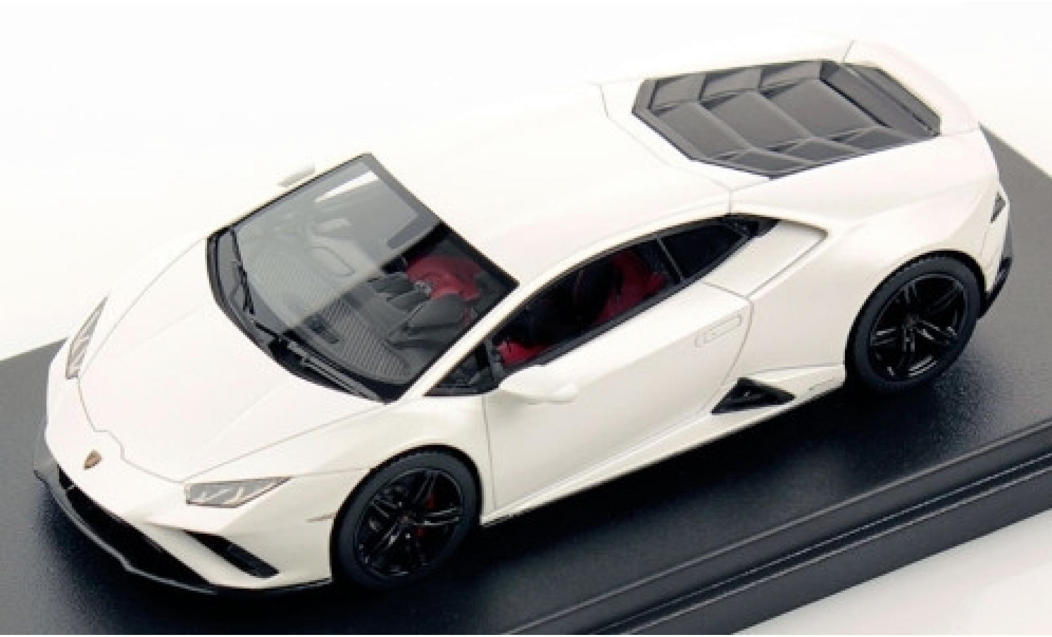 Lamborghini Huracan 1/43 Look Smart Evo RWD matt-white diecast model cars