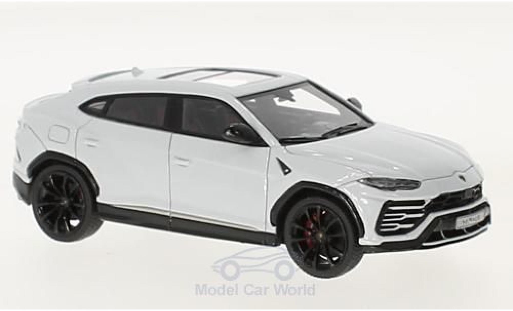 Lamborghini Urus 1/43 Look Smart white diecast model cars
