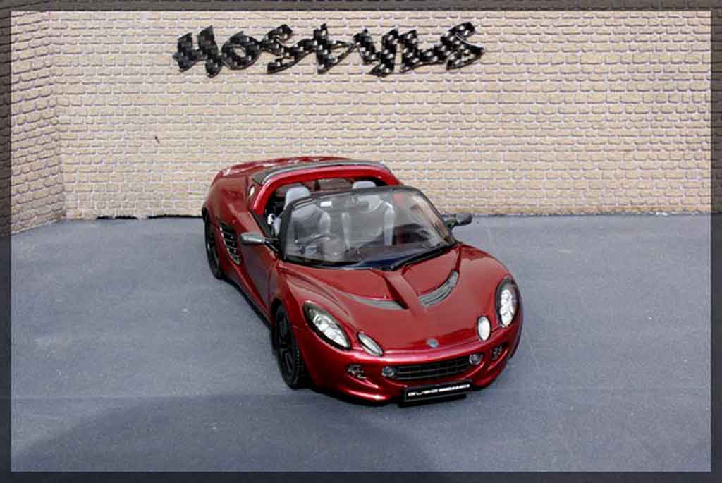 Lotus Elise 111S red / carbon 1/18 Welly