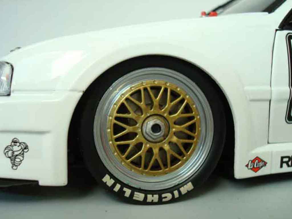 Opel Omega DTM lotus 3000 24v 1/18 Minichamps