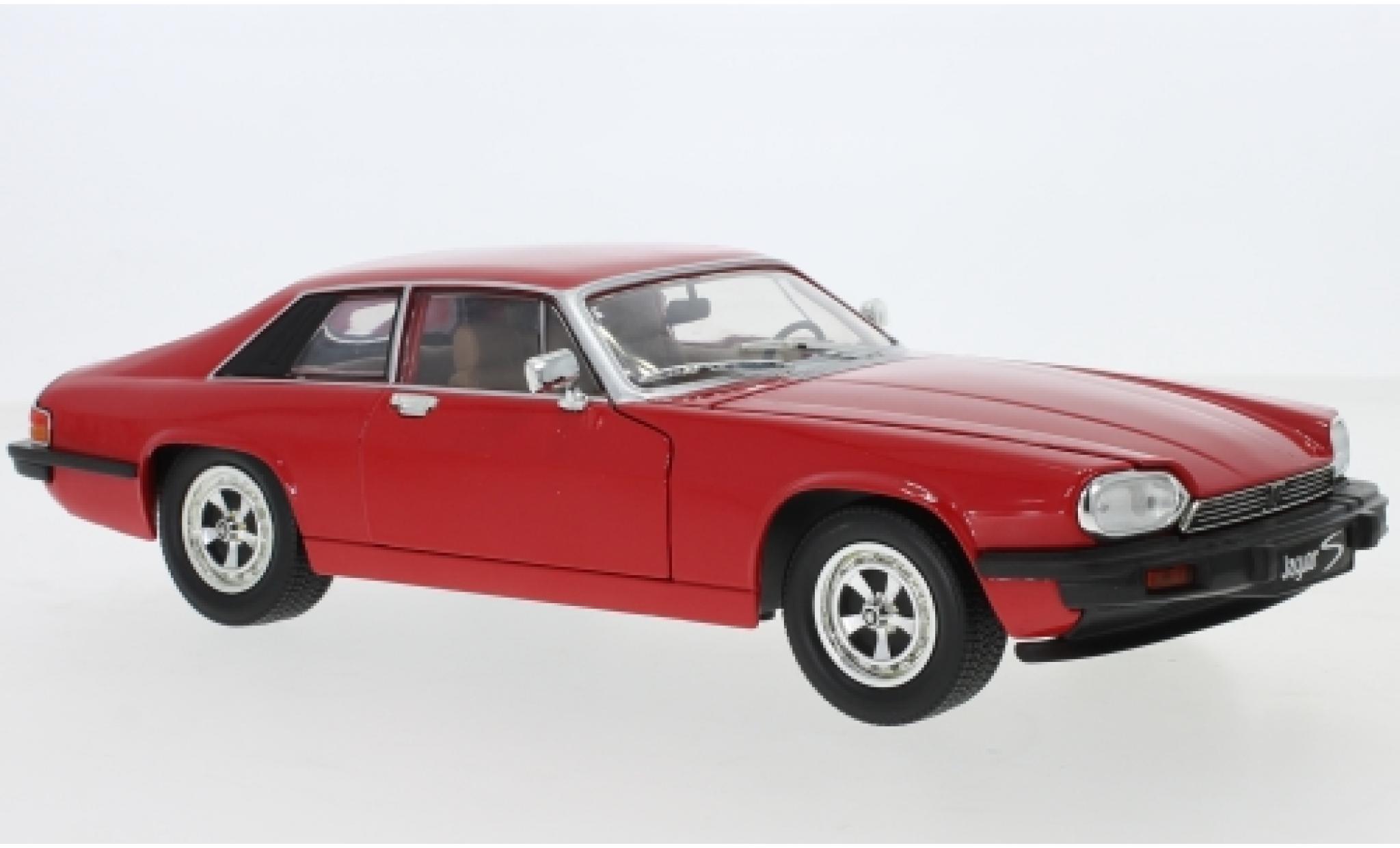 Jaguar XJS 1/18 Lucky Die Cast red 1975 diecast model cars