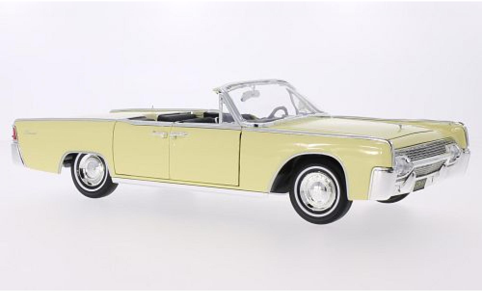 Lincoln Continental 1/18 Lucky Die Cast 4-Door Convertible yellow 1961 Sofftop liegt bei diecast model cars