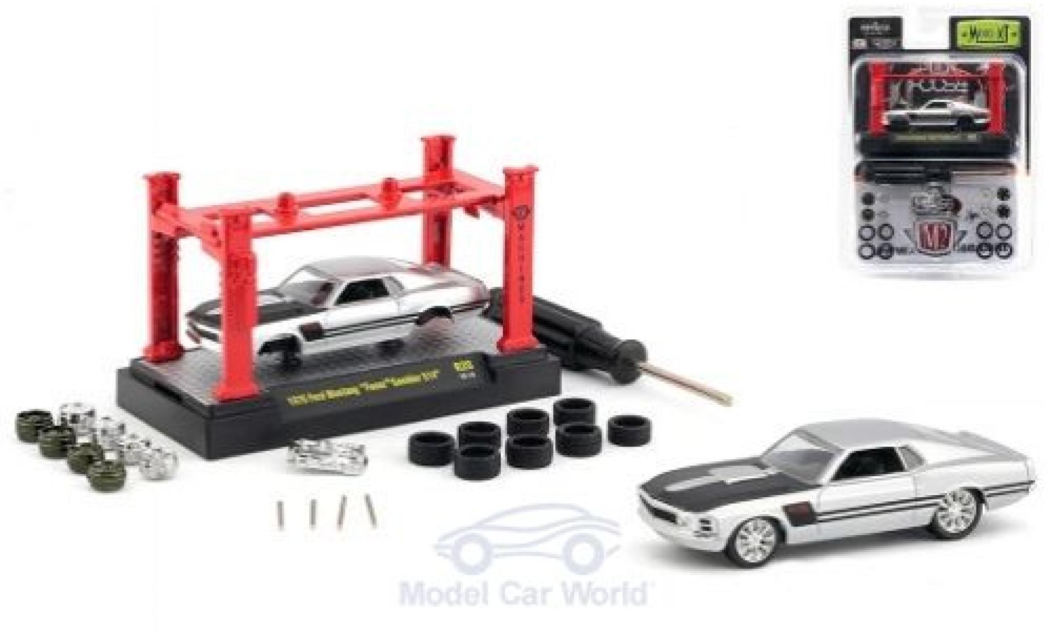 Ford Mustang 1970 1/64 M2 Machines grey/black Foose Gamble 514 1970 Model-Kit Bausatz inklusive 4 Ersatzr&auml;dern diecast model cars