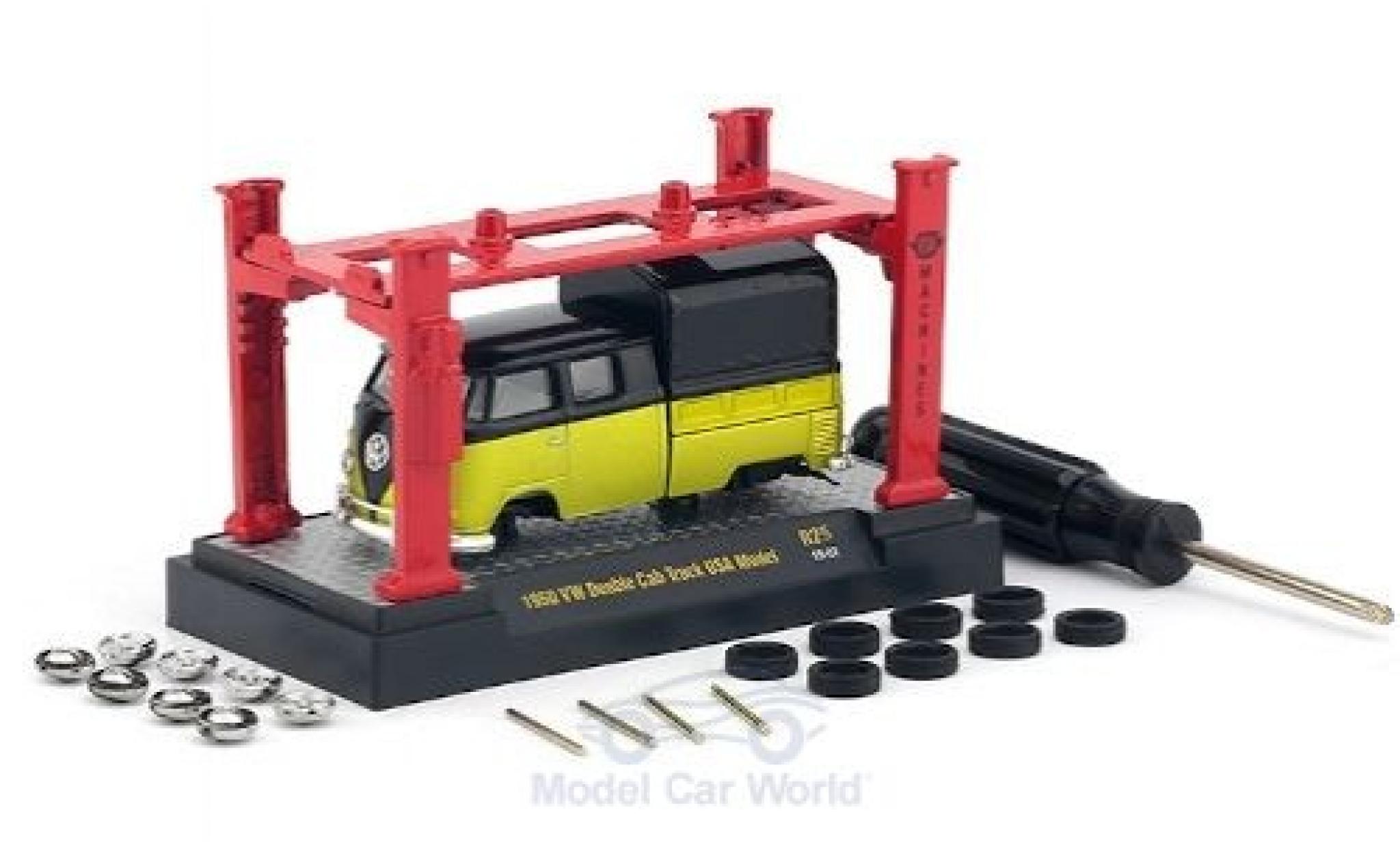 Volkswagen T1 1/64 M2 Machines DoKa yellow/black 1960 Model-Kit Bausatz inklusive 4 Ersatzr&auml;dern diecast model cars