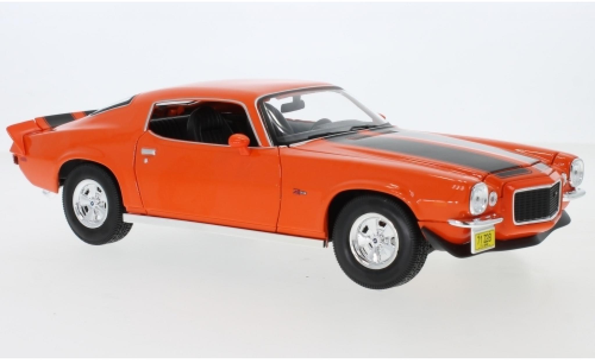 Chevrolet Camaro 1/18 Maisto Z28 orange/black 1971 diecast model cars