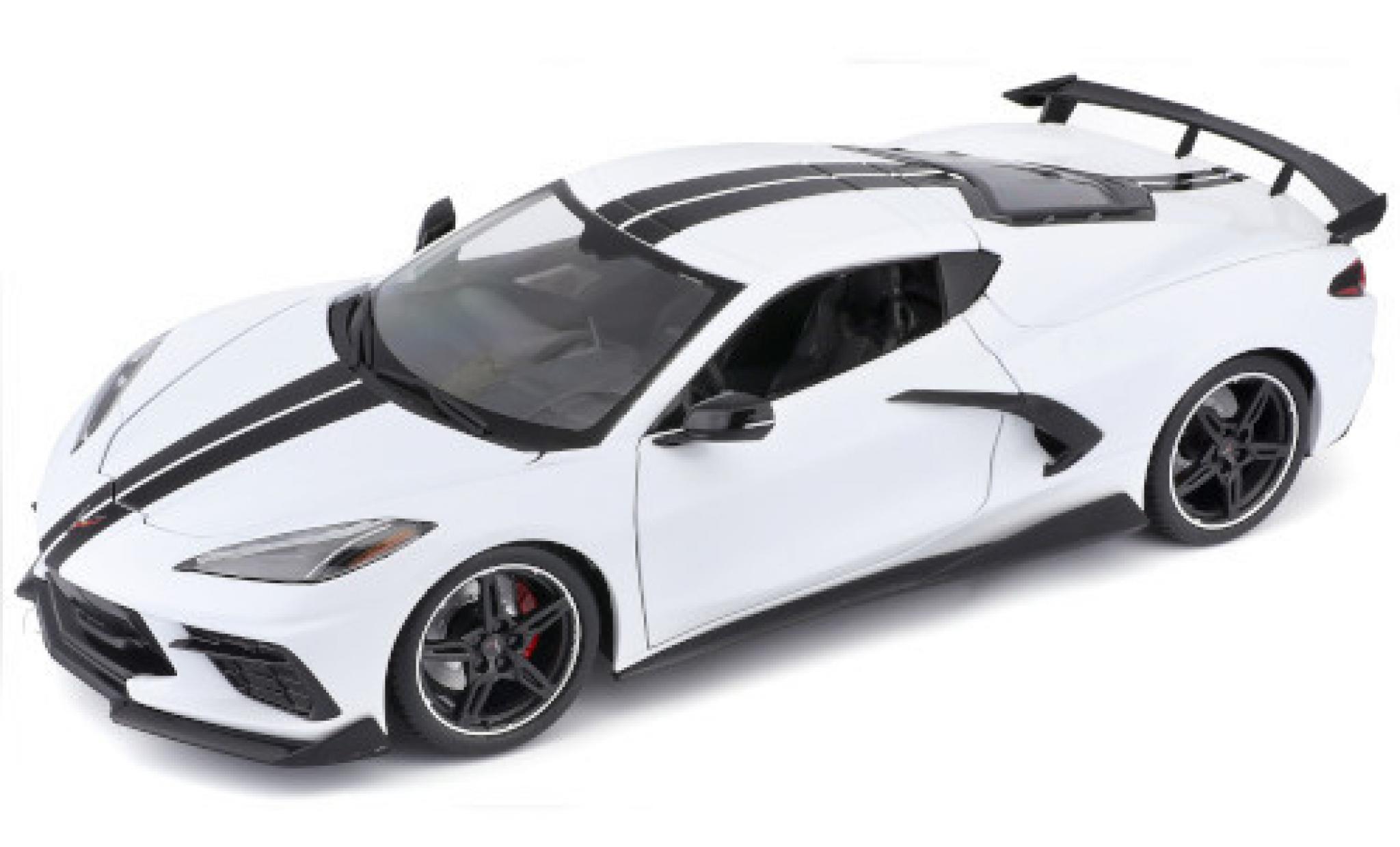 Chevrolet Corvette 1/18 Maisto Stingray (C8) white/black 2020 diecast model cars