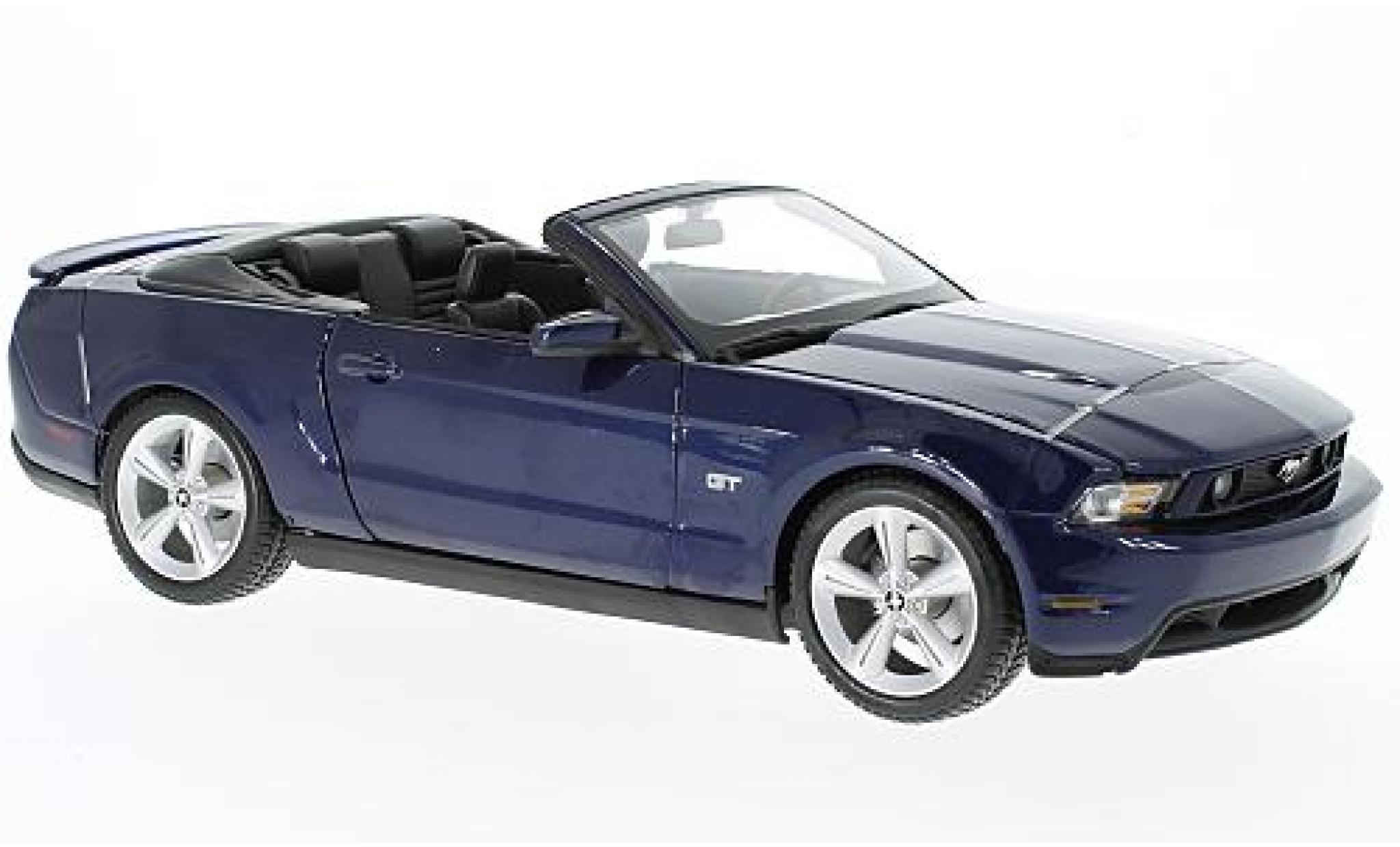 Ford Mustang 1/18 Maisto GT Convertible metallic blue 2010 diecast model cars